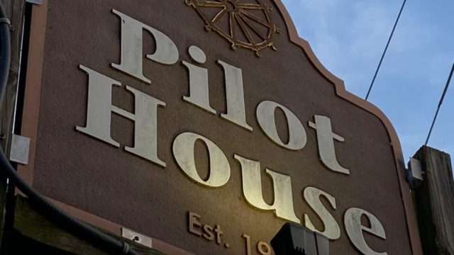 Pilot House Restaurant & Catering